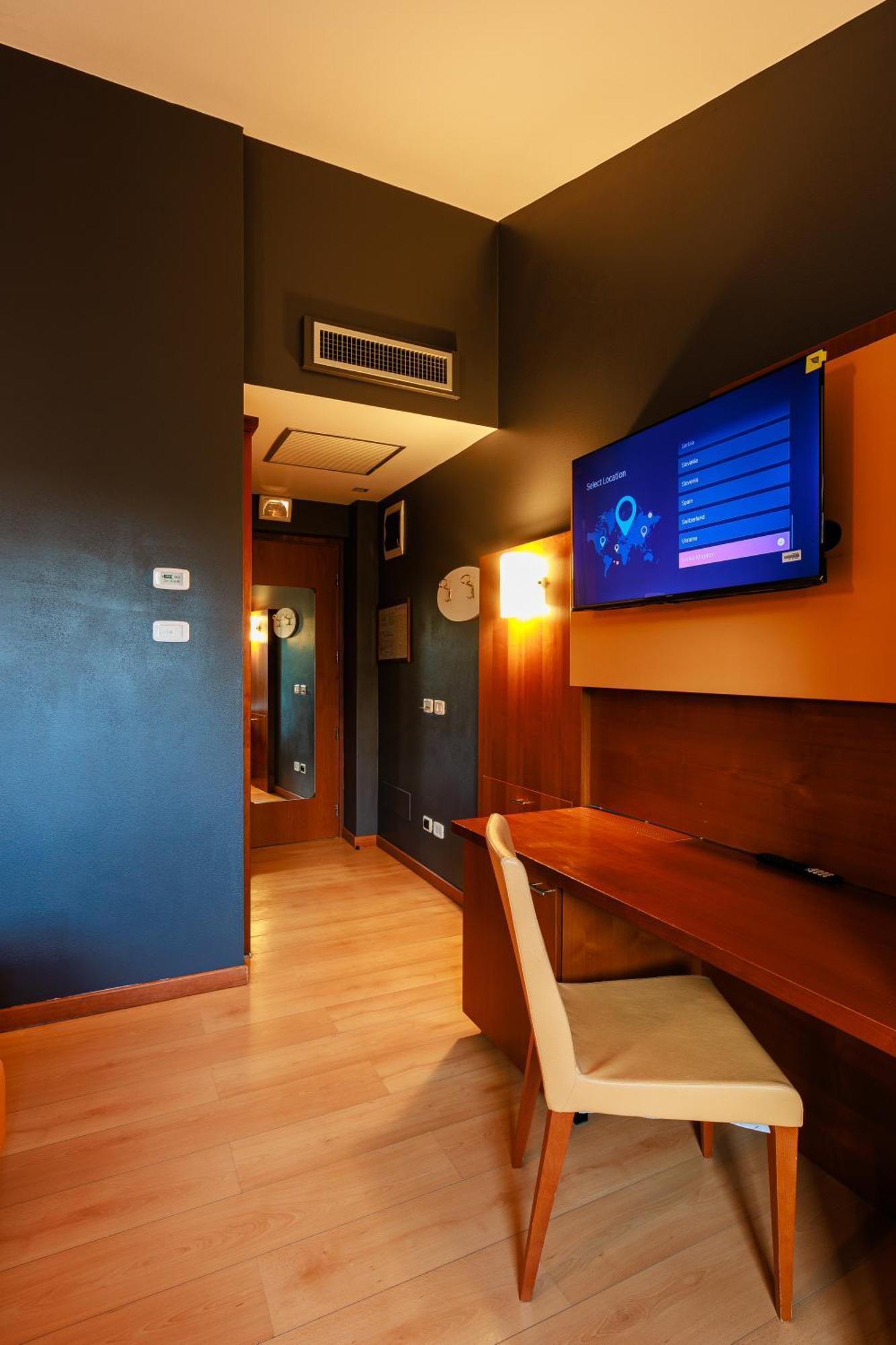 Hotel Villa Delle Rose - Malpensa Oleggio Eksteriør bilde