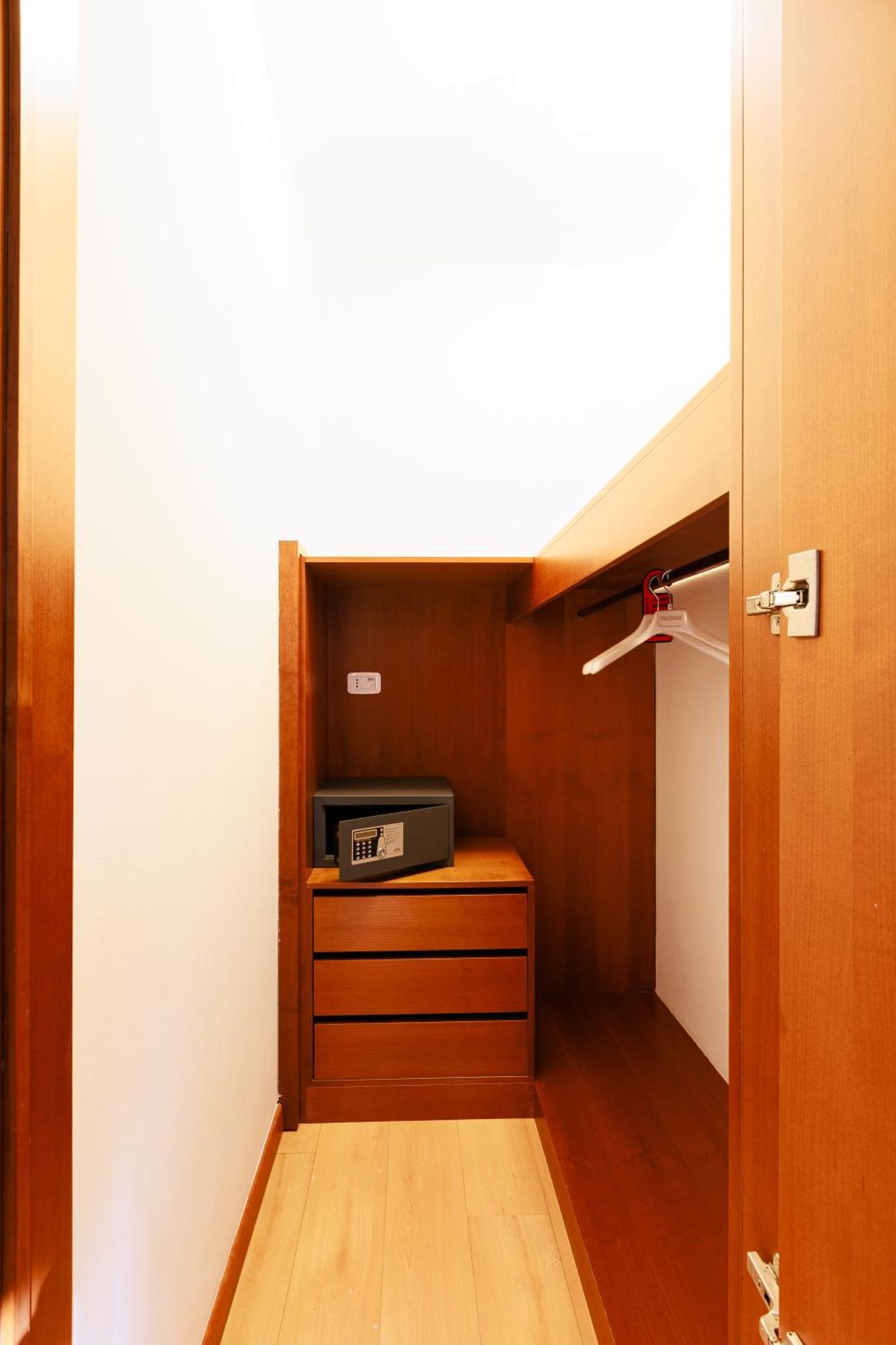 Hotel Villa Delle Rose - Malpensa Oleggio Eksteriør bilde